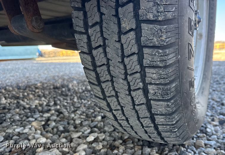 image for item EQ1089 2016 PJ 6010 utility trailer