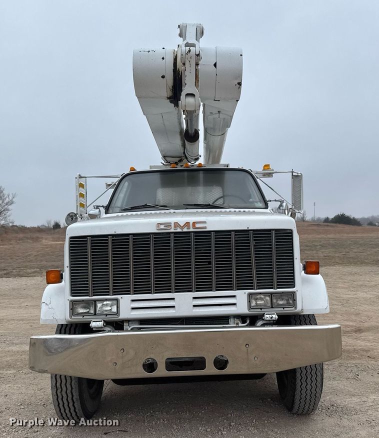 image for item EQ1132 1987 GMC C7000 bucket truck