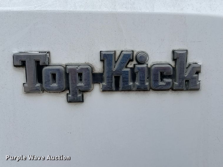 image for item EQ1132 1987 GMC C7000 bucket truck