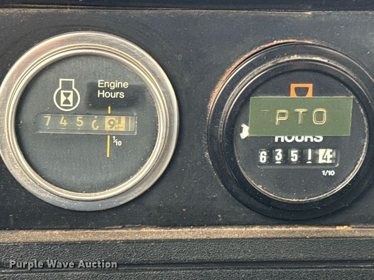 image for item EQ1132 1987 GMC C7000 bucket truck