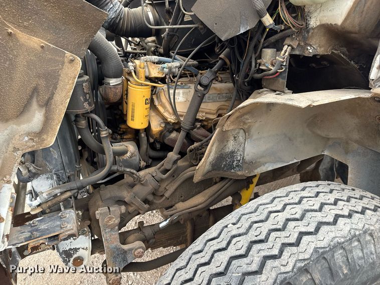 image for item EQ1132 1987 GMC C7000 bucket truck