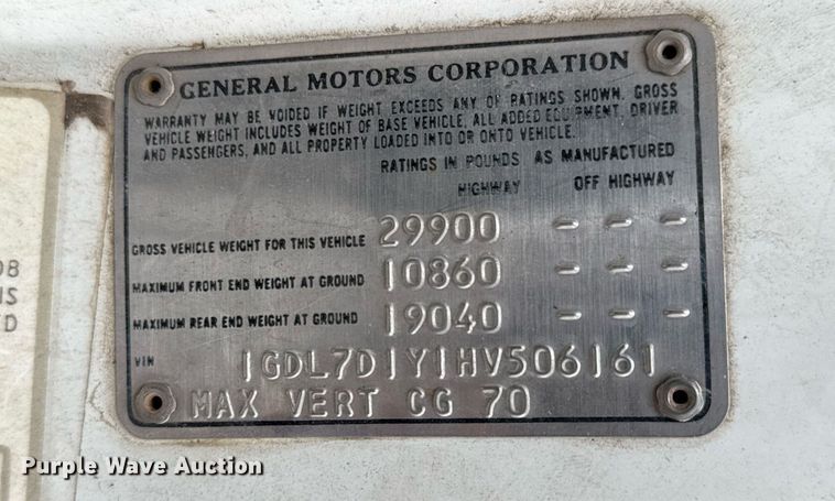 image for item EQ1132 1987 GMC C7000 bucket truck