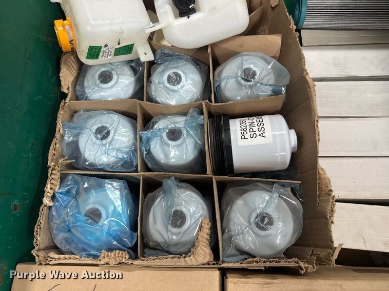 image for item EQ1167 Skid steer parts