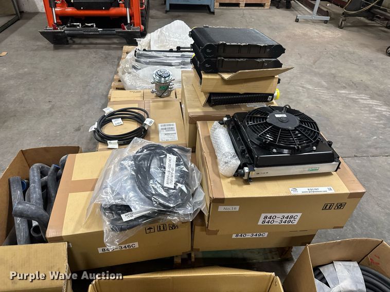 image for item EQ1167 Skid steer parts