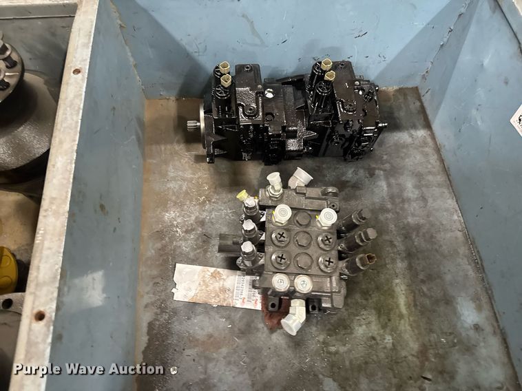 image for item EQ1167 Skid steer parts