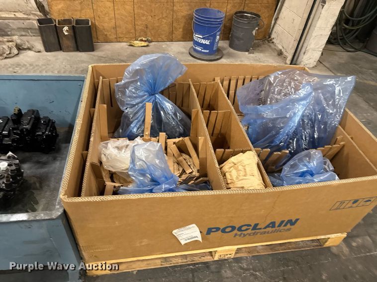 image for item EQ1167 Skid steer parts