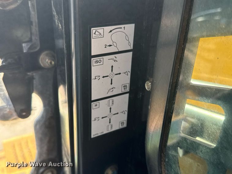 image for item EQ1186 2016 Vermeer FT100 forestry mulcher