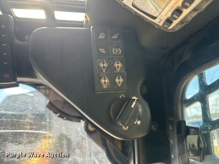 image for item EQ1186 2016 Vermeer FT100 forestry mulcher