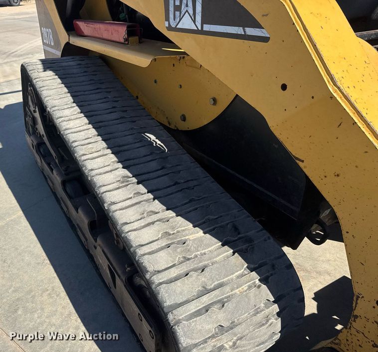 image for item EQ1187 2007 Caterpillar 287B tracked skid steer loader