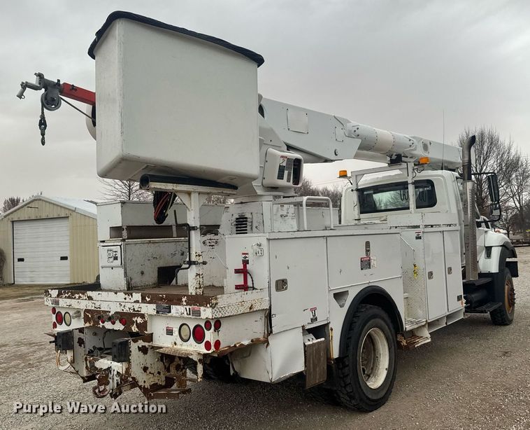 image for item EQ1218 2008 International WorkStar 7300 bucket truck