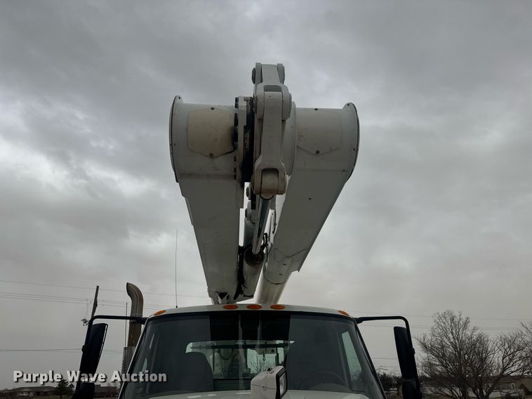 image for item EQ1218 2008 International WorkStar 7300 bucket truck