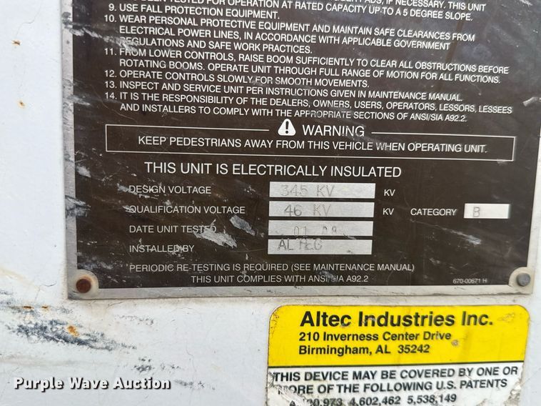 image for item EQ1218 2008 International WorkStar 7300 bucket truck