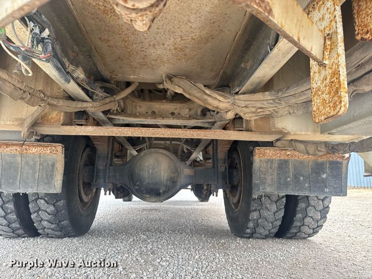 image for item EQ1218 2008 International WorkStar 7300 bucket truck