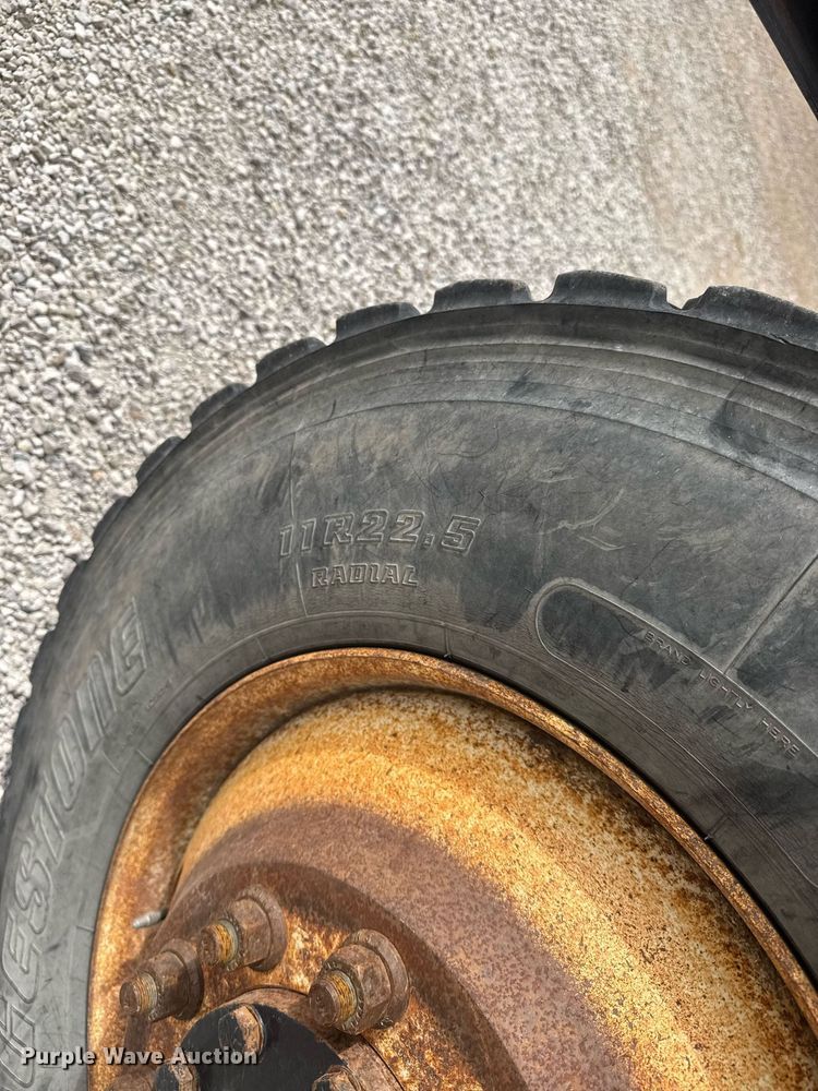 image for item EQ1218 2008 International WorkStar 7300 bucket truck