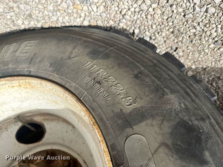 image for item EQ1218 2008 International WorkStar 7300 bucket truck