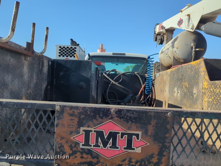 image for item EQ2260 2015 Ford F650 utility / service truck