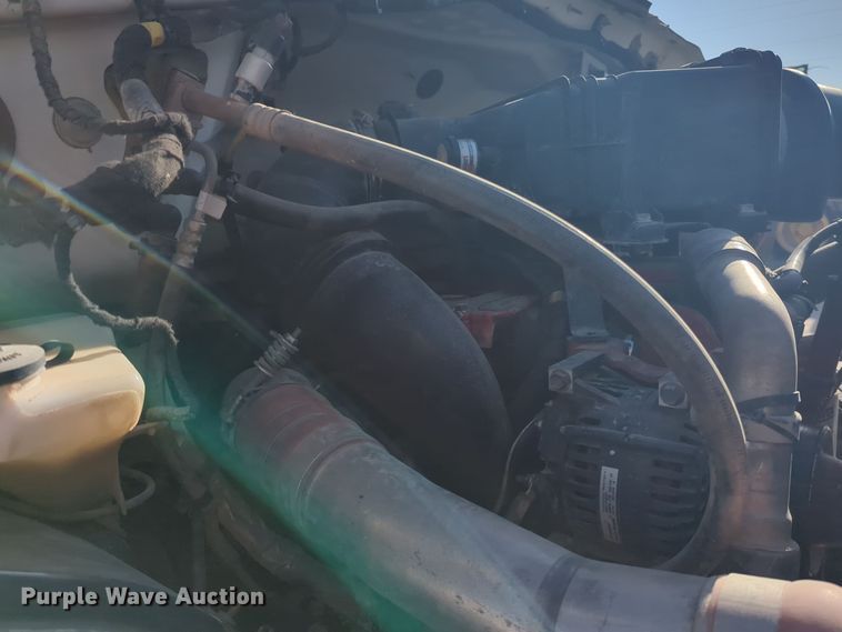 image for item EQ2260 2015 Ford F650 utility / service truck