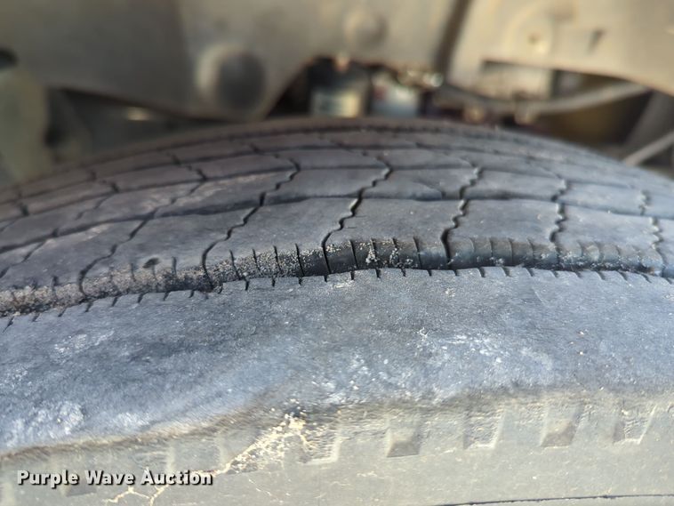 image for item EQ2260 2015 Ford F650 utility / service truck