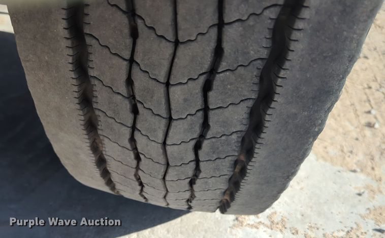 image for item EQ2260 2015 Ford F650 utility / service truck