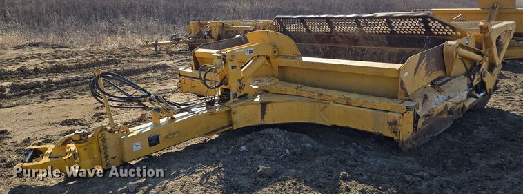 image for item EQ6744 2007 John Deere  1814C  scraper