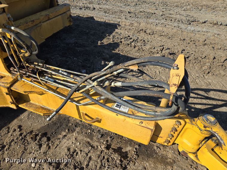 image for item EQ6744 2007 John Deere  1814C  scraper