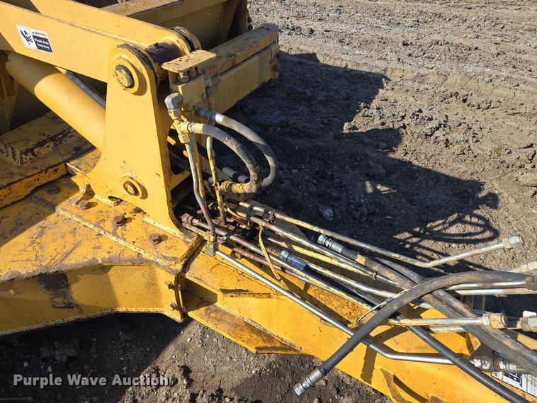 image for item EQ6744 2007 John Deere  1814C  scraper