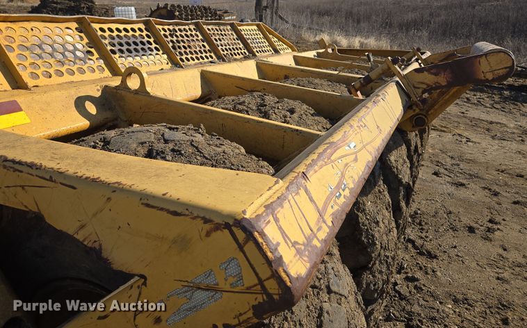 image for item EQ6744 2007 John Deere  1814C  scraper