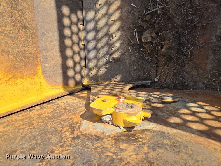 image for item EQ6744 2007 John Deere  1814C  scraper