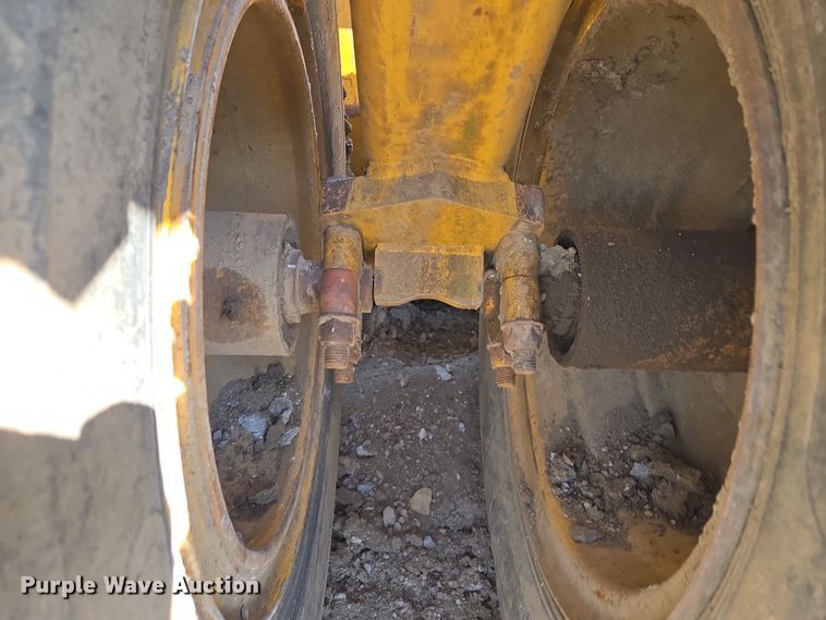 image for item EQ6744 2007 John Deere  1814C  scraper