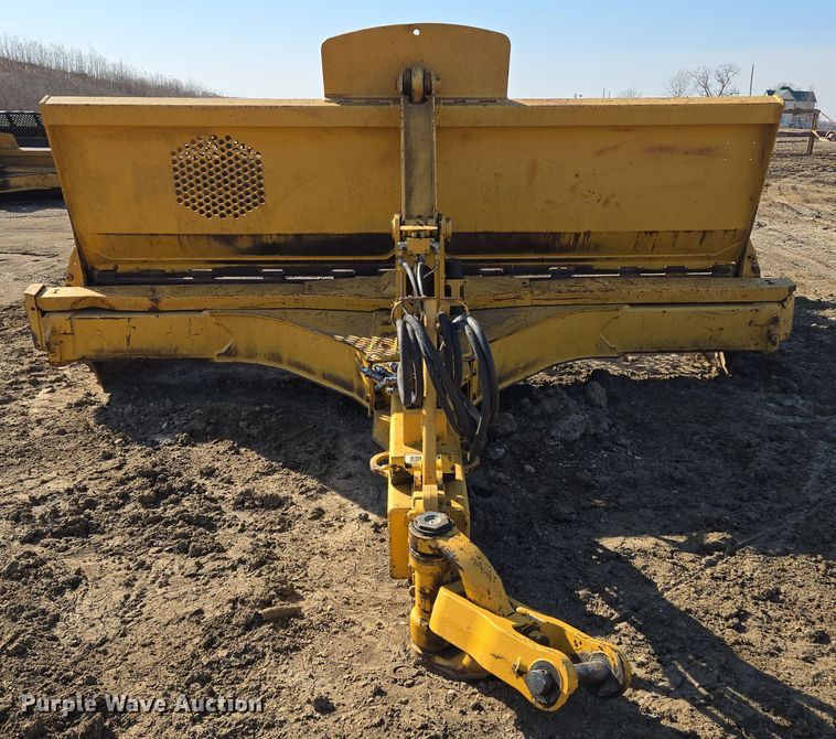 image for item EQ6747 2007 John Deere  1814C  scraper