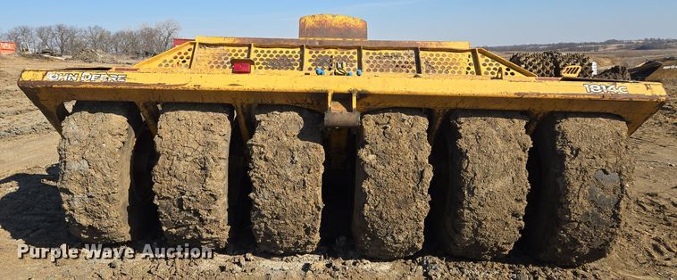 image for item EQ6747 2007 John Deere  1814C  scraper