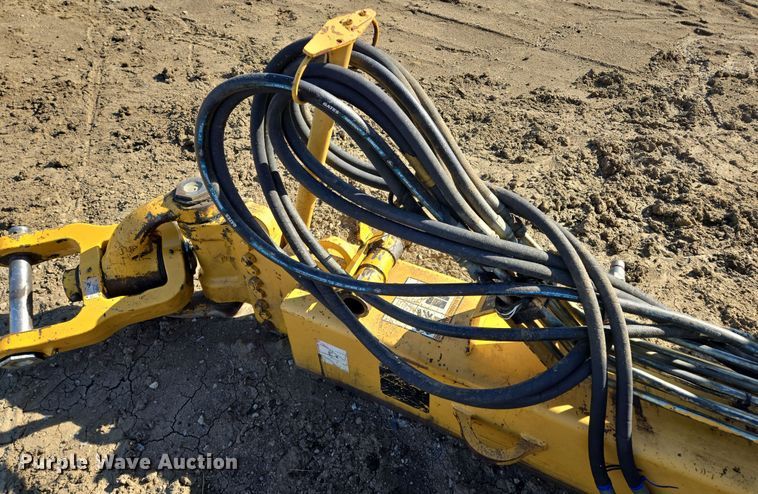 image for item EQ6747 2007 John Deere  1814C  scraper