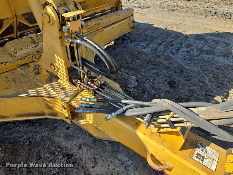 image for item EQ6747 2007 John Deere  1814C  scraper