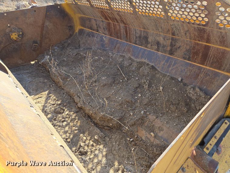 image for item EQ6747 2007 John Deere  1814C  scraper