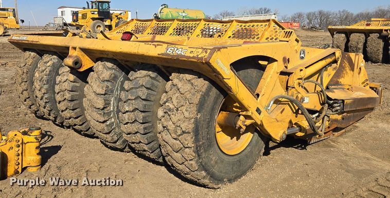 image for item EQ6748 2006 John Deere  1814C  scraper