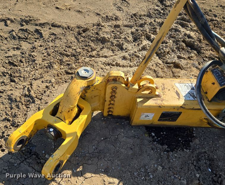 image for item EQ6748 2006 John Deere  1814C  scraper