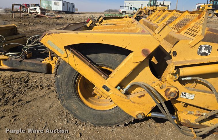 image for item EQ6748 2006 John Deere  1814C  scraper