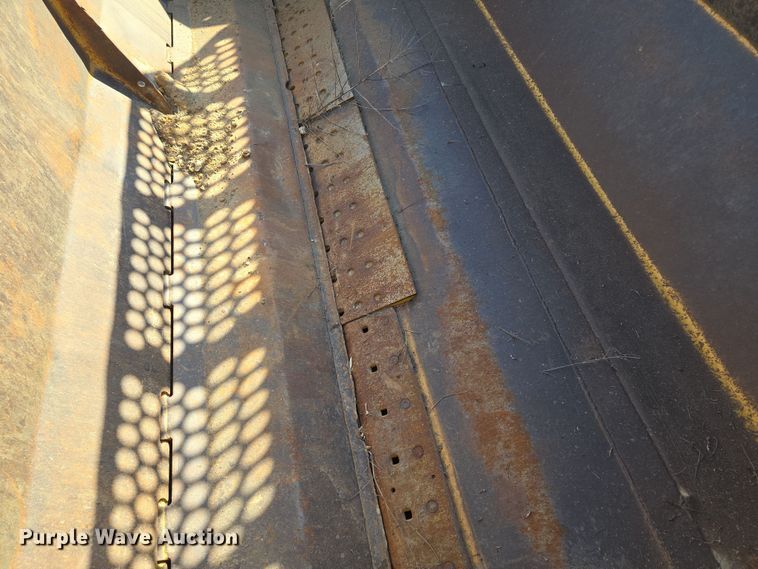 image for item EQ6748 2006 John Deere  1814C  scraper