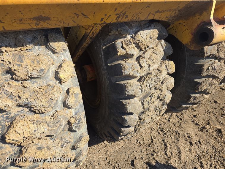 image for item EQ6748 2006 John Deere  1814C  scraper