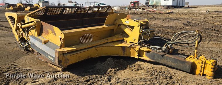 image for item EQ6750 2006 John Deere  1814C  scraper