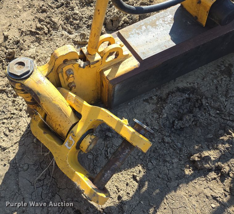 image for item EQ6750 2006 John Deere  1814C  scraper