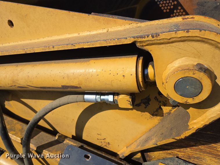 image for item EQ6750 2006 John Deere  1814C  scraper