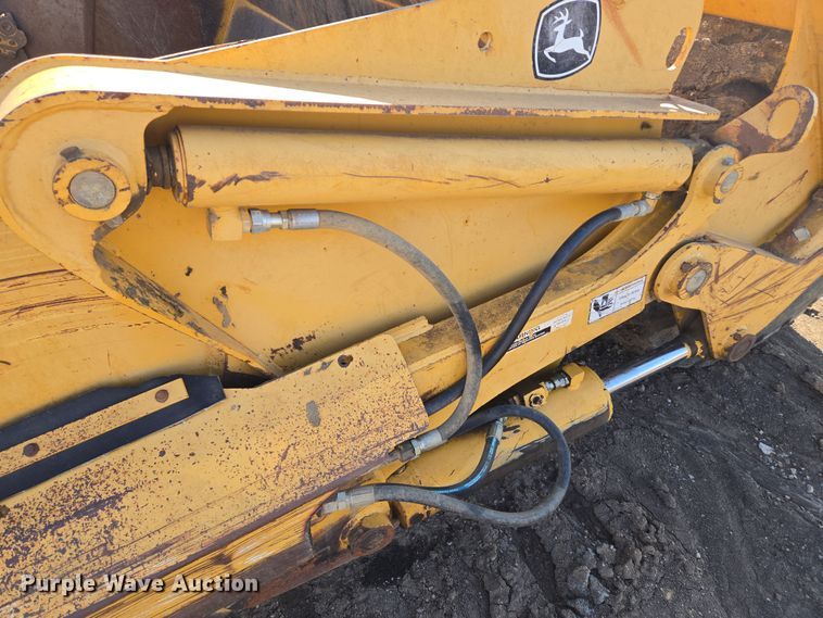 image for item EQ6750 2006 John Deere  1814C  scraper