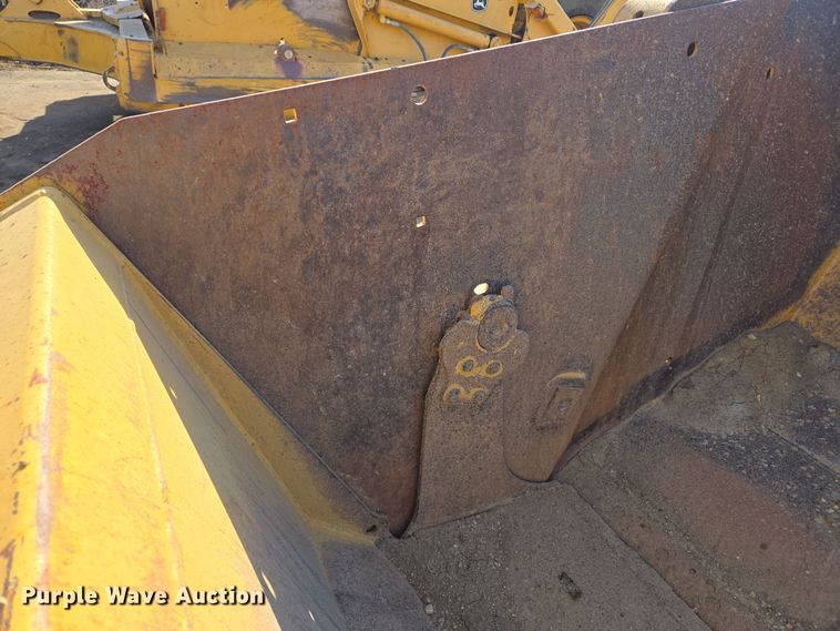 image for item EQ6750 2006 John Deere  1814C  scraper