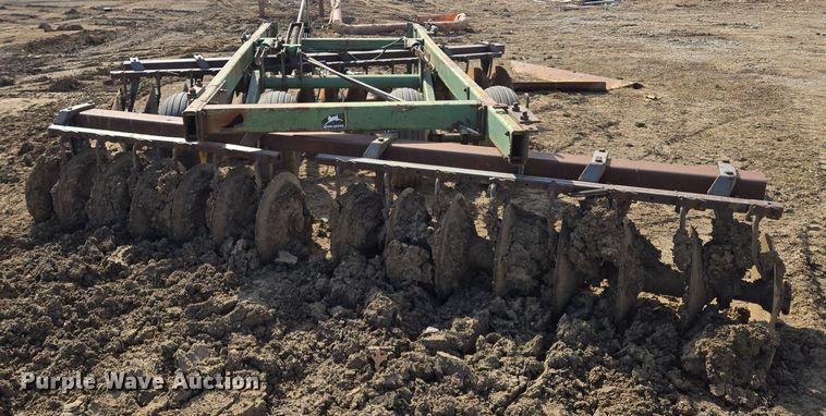 image for item EQ6752 John Deere  355 off-set disk