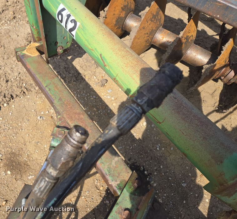 image for item EQ6752 John Deere  355 off-set disk