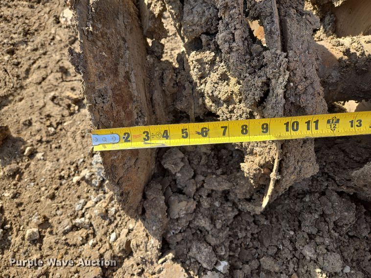 image for item EQ6752 John Deere  355 off-set disk