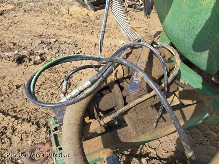 image for item EQ6753 Badger  8700L manure spreader