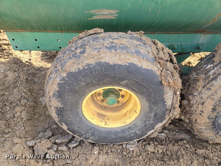 image for item EQ6753 Badger  8700L manure spreader