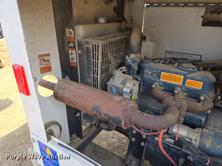 image for item EQ6754 Magnum  MLT3060K-01 light plant